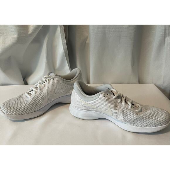 Nike Revolution 4 Men's size 7 white on white - Picture 5 of 16